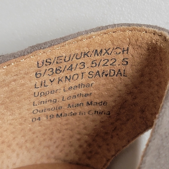 Gentle Souls By Kenneth Cole Women's Lily Knot Sandals. - Picture 11 of 11